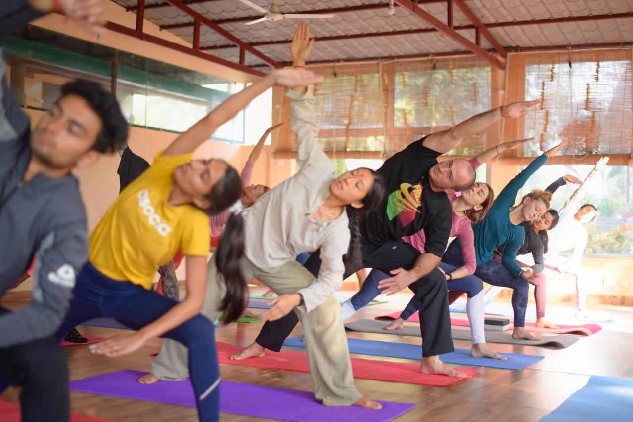 Hotel Tarang Yoga Ashram Rishīkesh Exterior foto